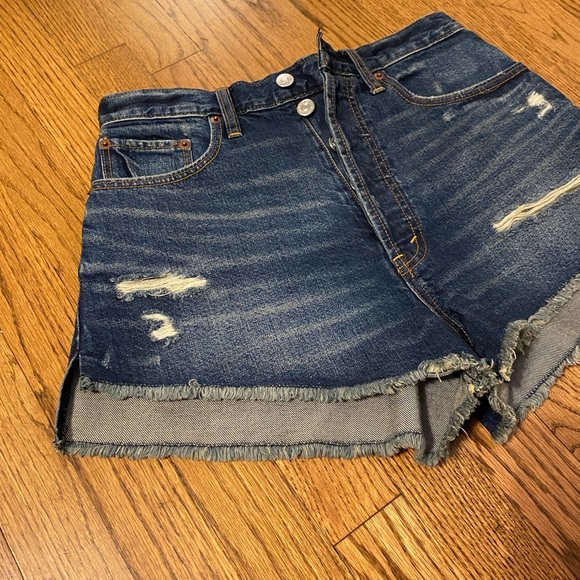 Abercrombie & Fitch high waisted shorts - Picture 3 of 10